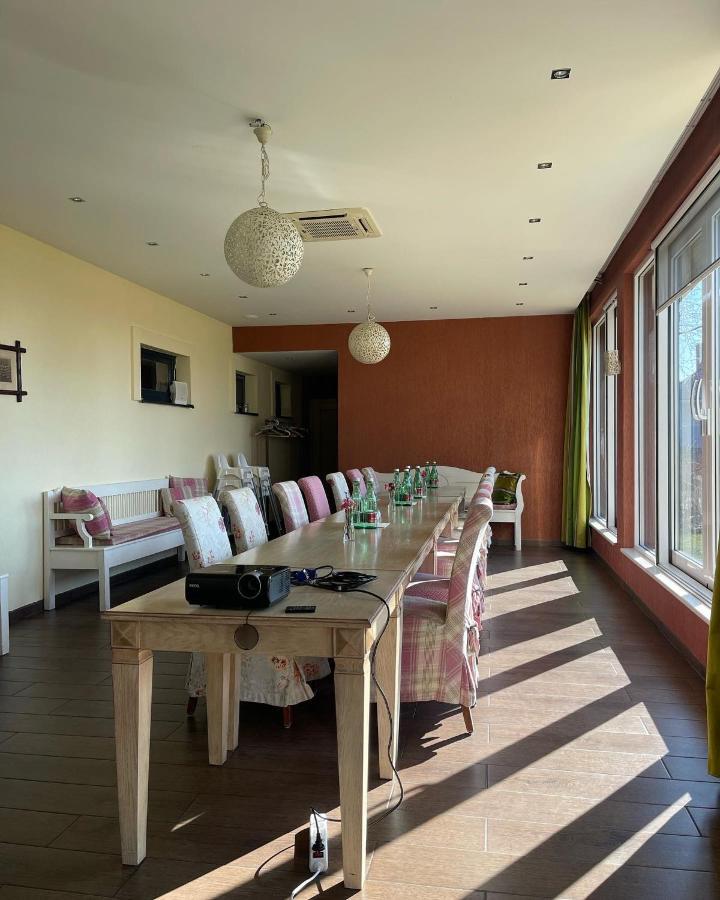 Diva Kacica Restaurant & Pansion Hotel Komarno Exterior photo